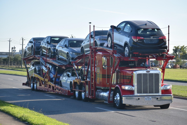car transport truck delivery